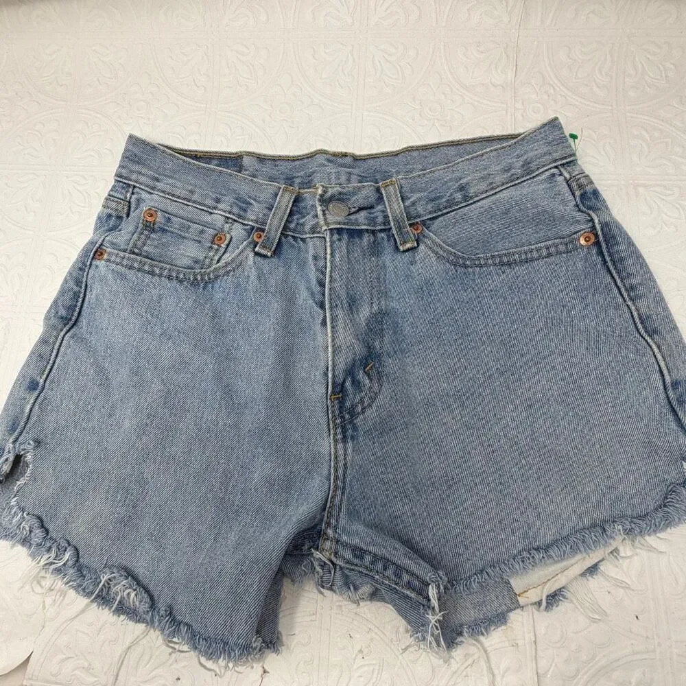 Levi’s Blue Distressed Mid Rise 505 Cut Off Frayed Denim Shorts Size 29x30